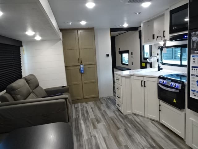 2026 Jayco 2026 Jayco Jay Flight SLX - thumbnail 33