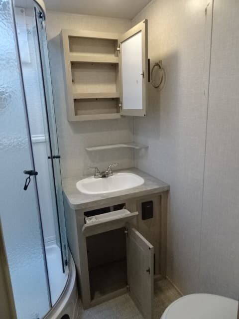 2021 Rockwood 2021 Rockwood Roo - thumbnail 27