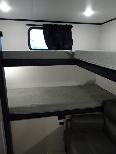 2026 Jayco 2026 Jayco Jay Feather - thumbnail 32