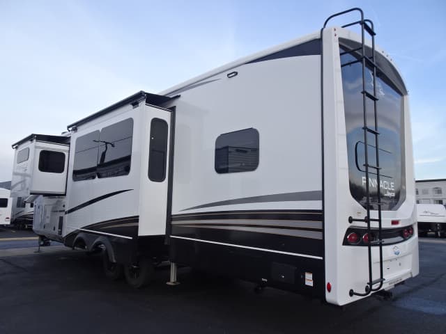 2026 Jayco 2026 Jayco Pinnacle - thumbnail 12