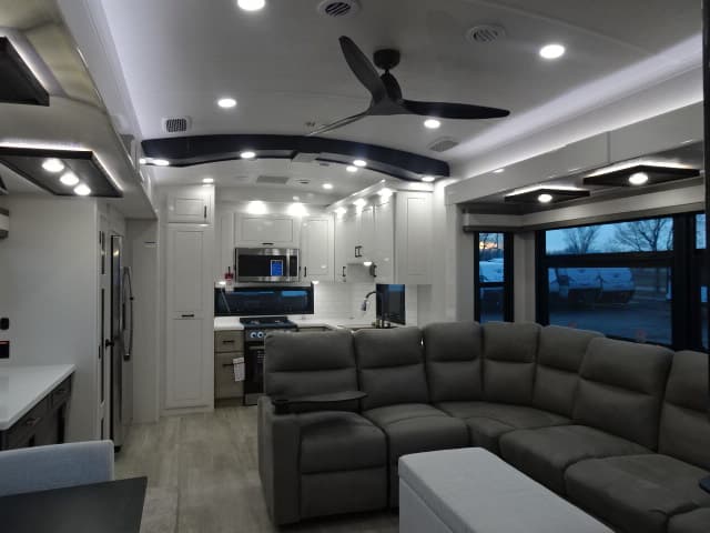 2026 Jayco 2026 Jayco Pinnacle - thumbnail 17
