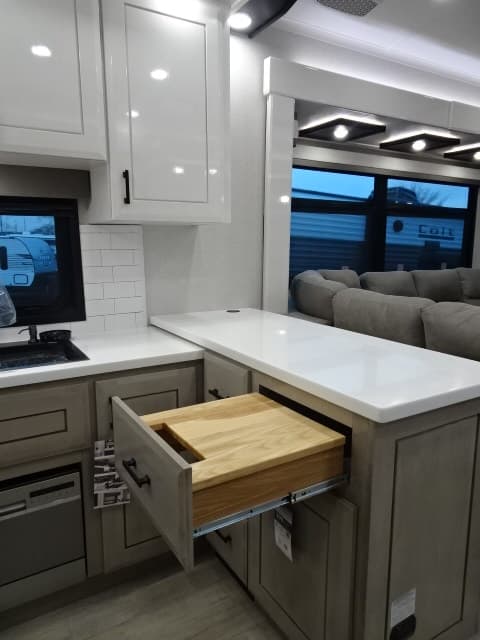 2026 Jayco 2026 Jayco Pinnacle - thumbnail 25