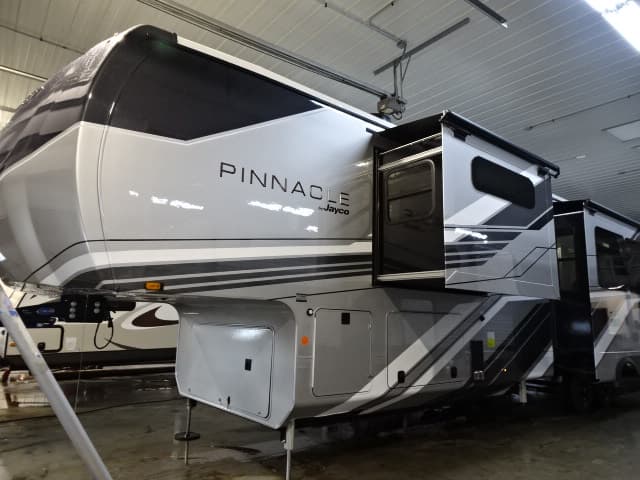 2026 Jayco Pinnacle 38FBRK