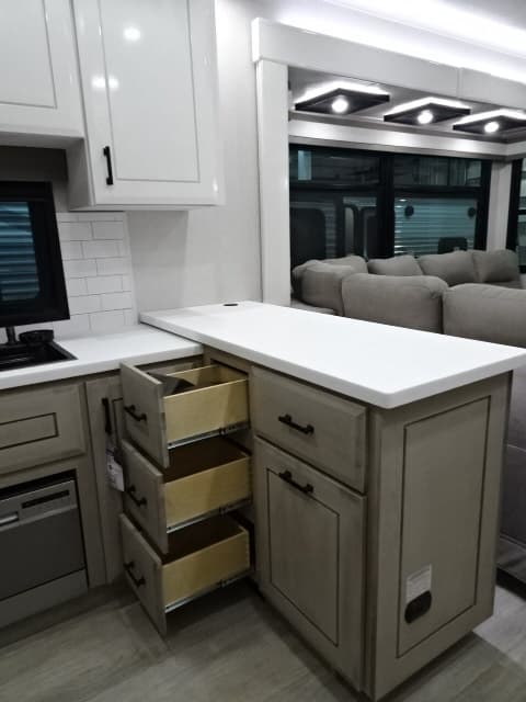 2026 Jayco 2026 Jayco Pinnacle - thumbnail 29