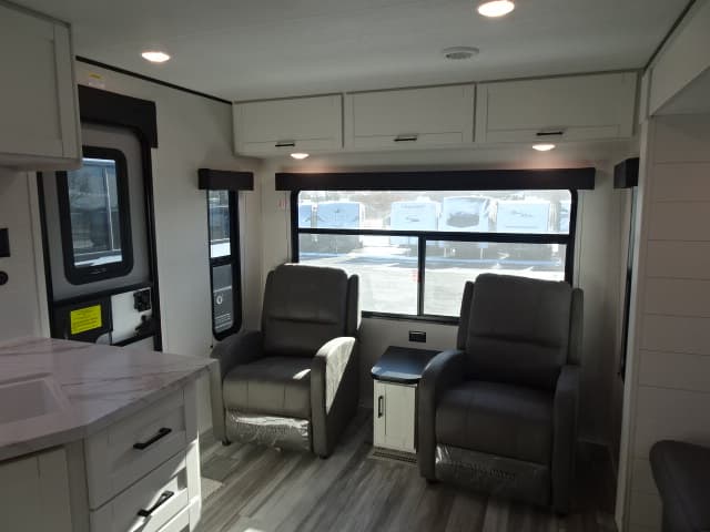 2026 Jayco 2026 Jayco Jay Flight SLX - thumbnail 6