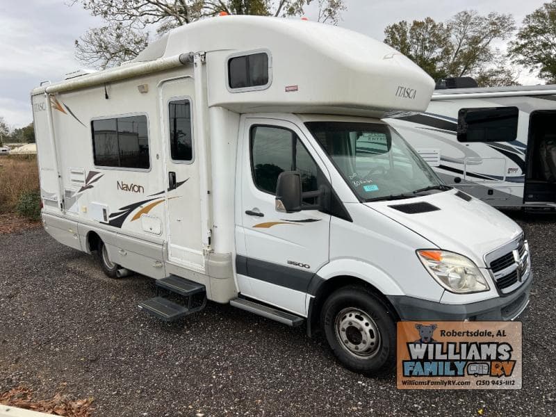 2008 Itasca Navion 23H