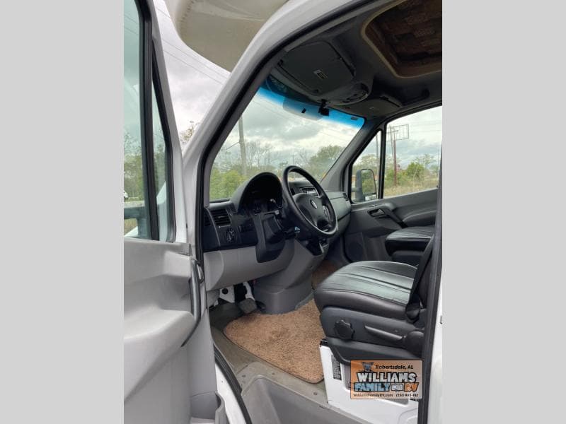 2007 Itasca 2007 Itasca Navion - thumbnail 12