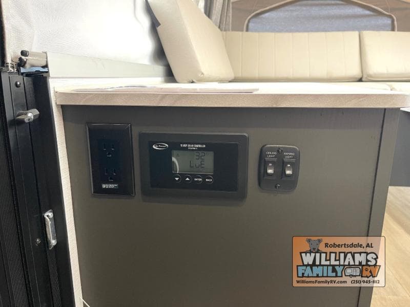 2025 Forest River 2025 Forest River Rockwood Freedom Series Folding - thumbnail 19