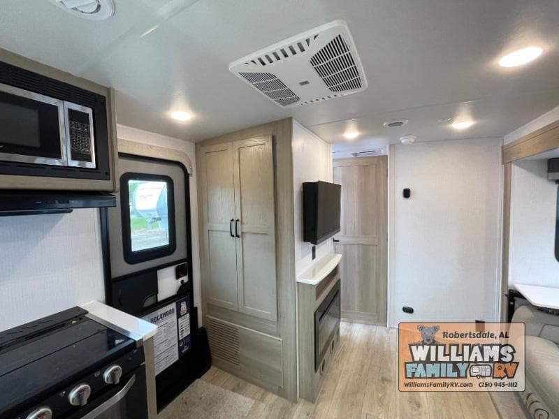 2025 Forest River 2025 Forest River Rockwood Mini Lite - thumbnail 8