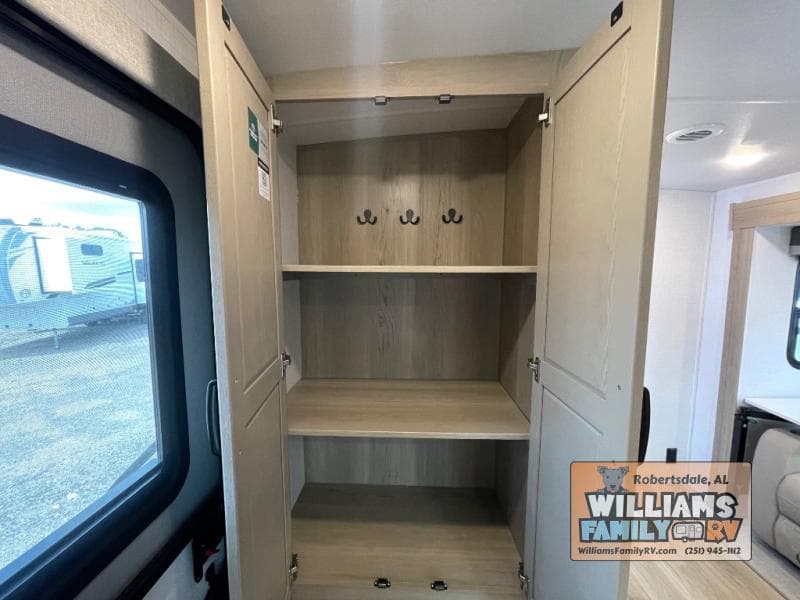 2025 Forest River 2025 Forest River Rockwood Mini Lite - thumbnail 9