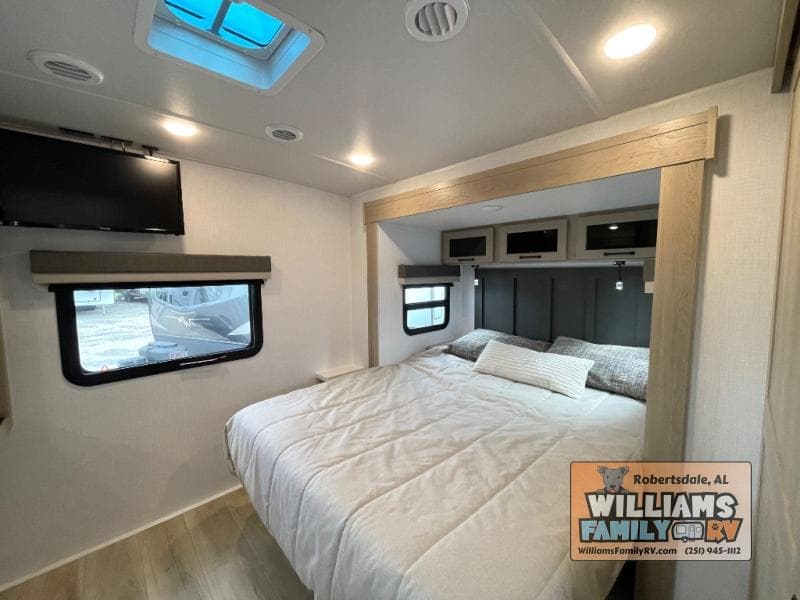 2025 Forest River 2025 Forest River Rockwood Mini Lite - thumbnail 18