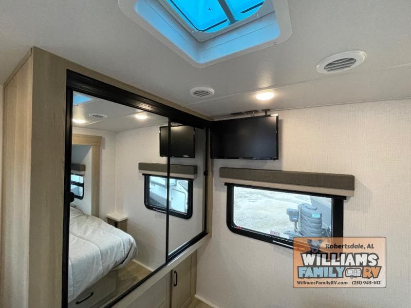 2025 Forest River 2025 Forest River Rockwood Mini Lite - thumbnail 19