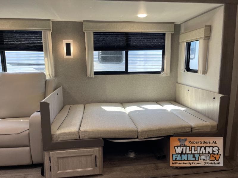 2025 Coachmen 2025 Coachmen Catalina - thumbnail 5