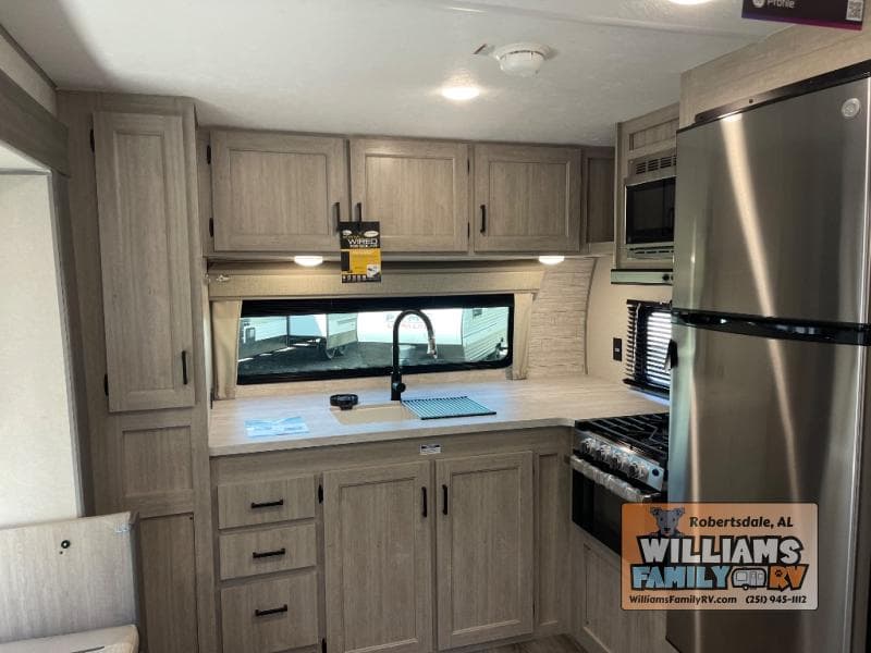 2025 Coachmen 2025 Coachmen Catalina - thumbnail 6