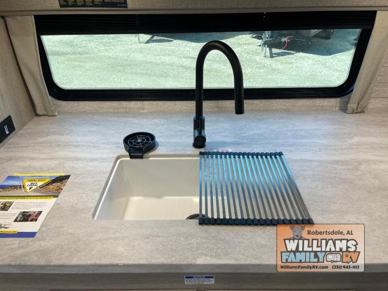 2025 Coachmen 2025 Coachmen Catalina - thumbnail 9