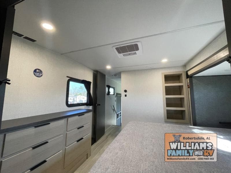 2025 Forest River 2025 Forest River Wildcat - thumbnail 23