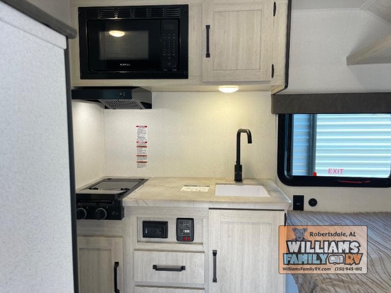 2025 Forest River 2025 Forest River Puma - thumbnail 3