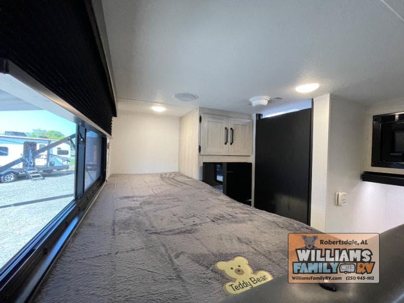 2025 Forest River 2025 Forest River Puma - thumbnail 10