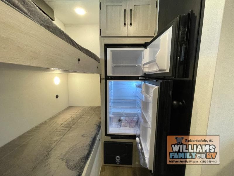 2025 Forest River 2025 Forest River Puma - thumbnail 12