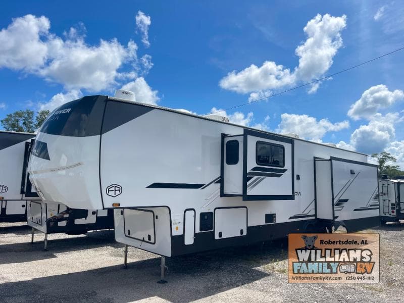 2025 Forest River 2025 Forest River Sierra - thumbnail 40