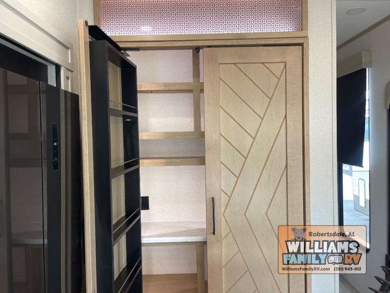 2025 Forest River 2025 Forest River Sierra - thumbnail 12