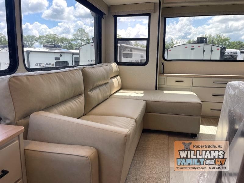 2025 Forest River 2025 Forest River Sierra - thumbnail 15