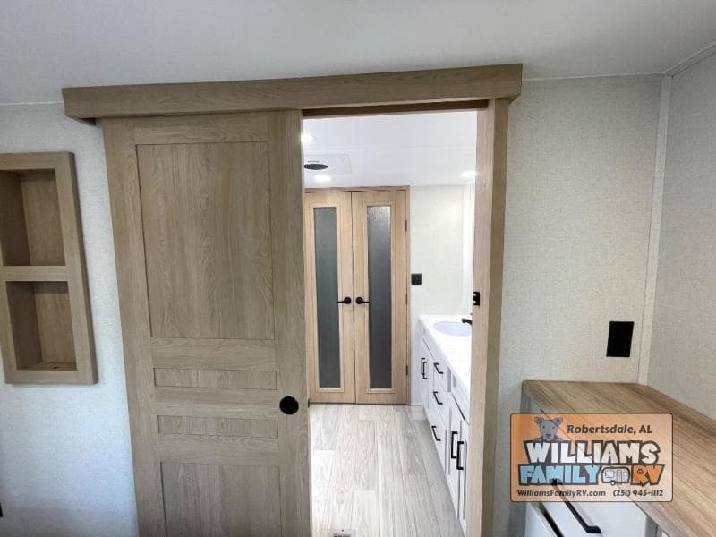 2025 Forest River 2025 Forest River Sierra - thumbnail 31