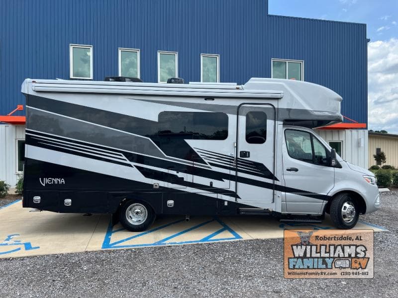 2026 Renegade 2026 Renegade Vienna - thumbnail 32