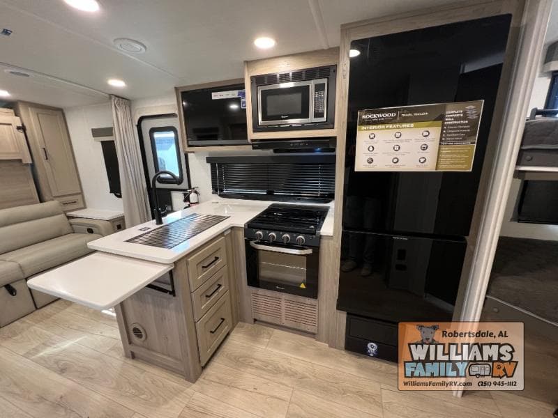 2026 Forest River 2026 Forest River Rockwood Mini Lite - thumbnail 18