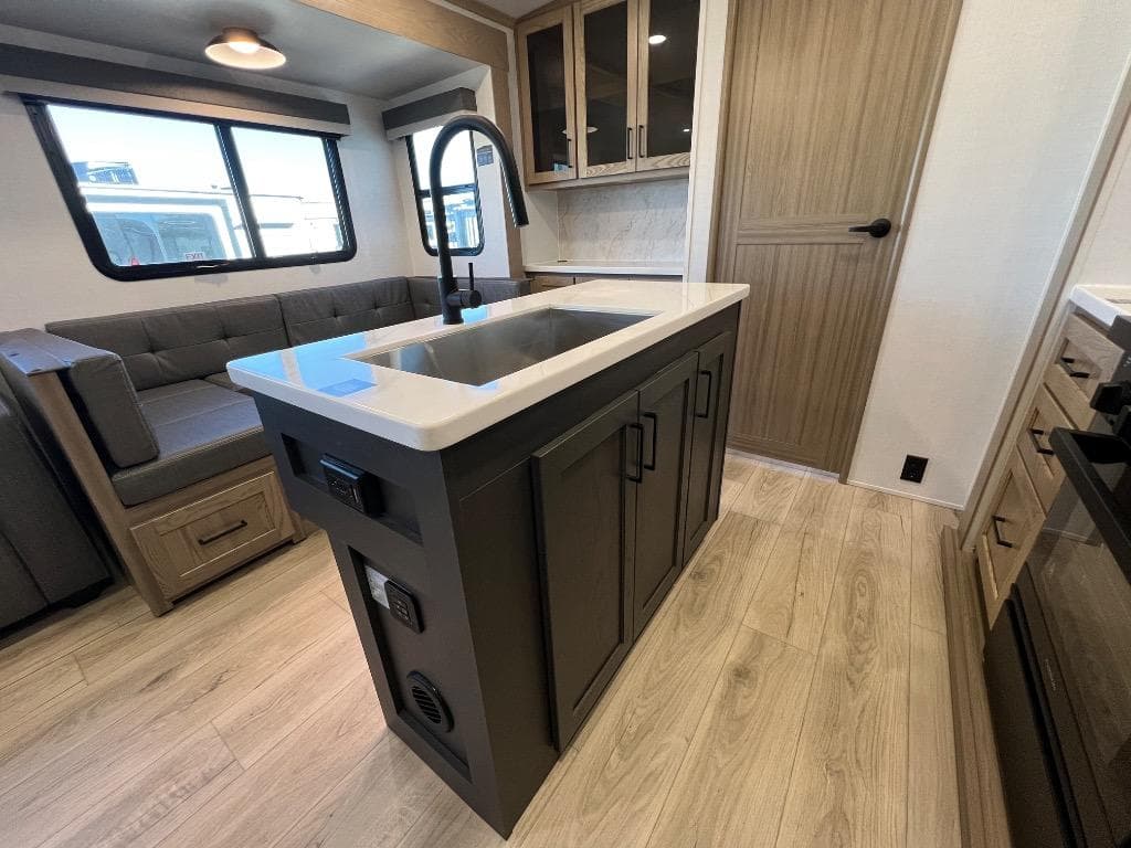 2026 Forest River 2026 Forest River Rockwood Signature - thumbnail 18