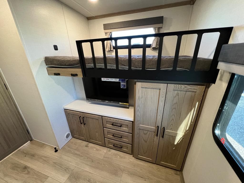 2026 Forest River 2026 Forest River Rockwood Signature - thumbnail 27