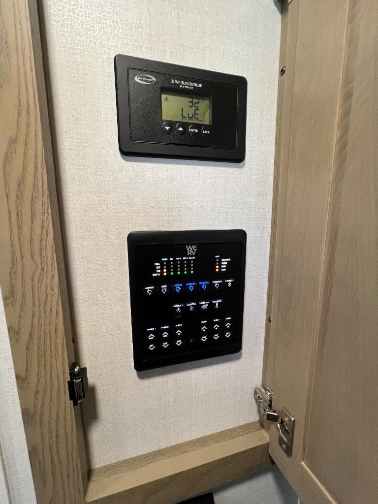 2026 Forest River 2026 Forest River Rockwood Signature - thumbnail 48