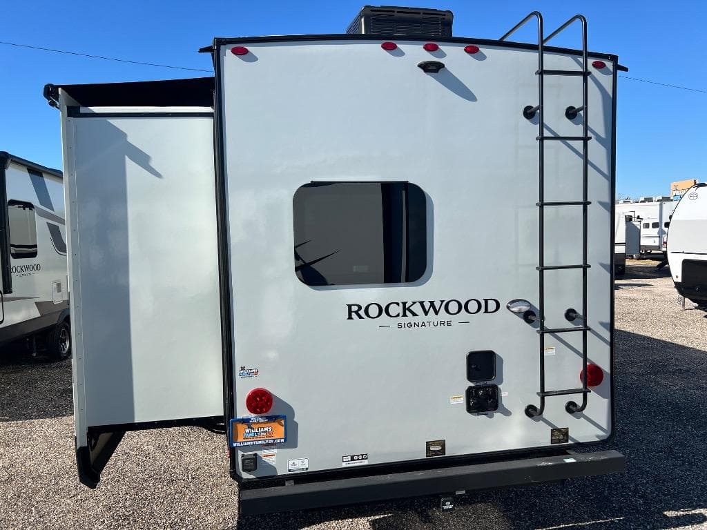 2026 Forest River 2026 Forest River Rockwood Signature - thumbnail 52