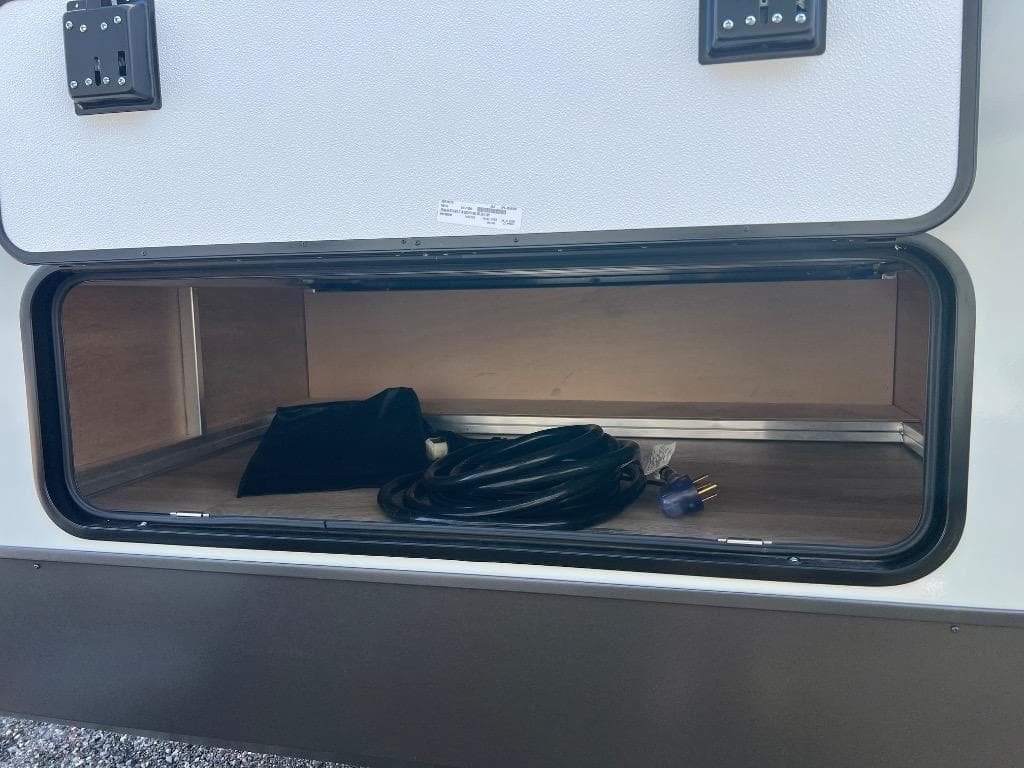 2026 Forest River 2026 Forest River Rockwood Signature - thumbnail 57