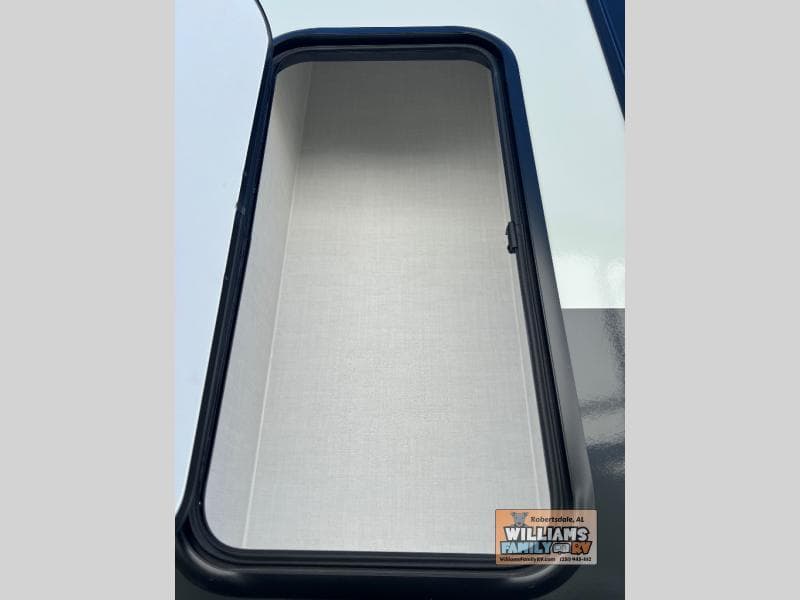 2026 Forest River 2026 Forest River Rockwood Mini Lite - thumbnail 3