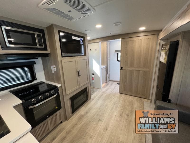 2026 Forest River 2026 Forest River Rockwood Mini Lite - thumbnail 6