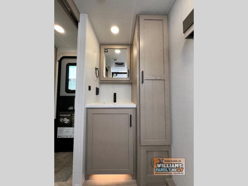 2026 Forest River 2026 Forest River Rockwood Mini Lite - thumbnail 10