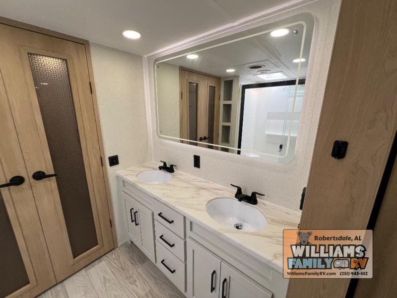 2026 Forest River 2026 Forest River Sierra - thumbnail 28