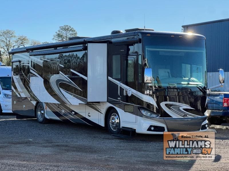 2016 Tiffin Phaeton 36GH