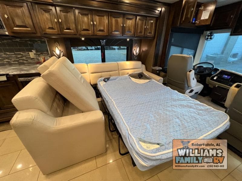 2016 Tiffin 2016 Tiffin Phaeton - thumbnail 9