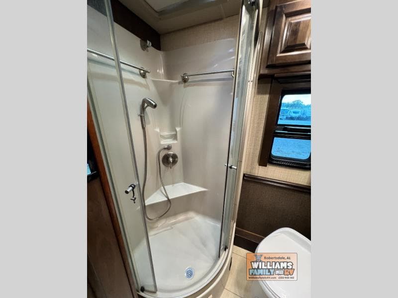 2016 Tiffin 2016 Tiffin Phaeton - thumbnail 21