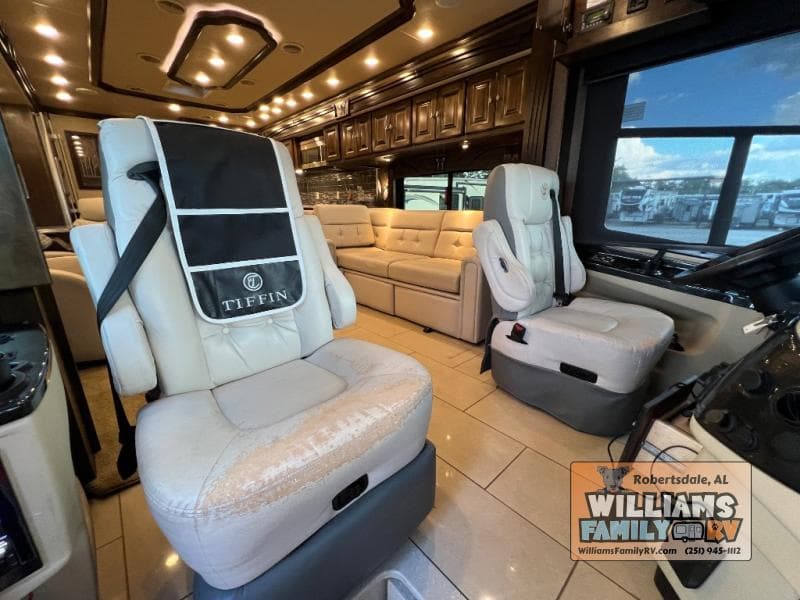 2016 Tiffin 2016 Tiffin Phaeton - thumbnail 33