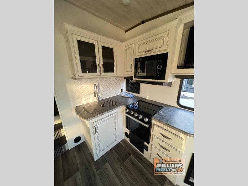 2022 Keystone 2022 Keystone Cougar - thumbnail 9