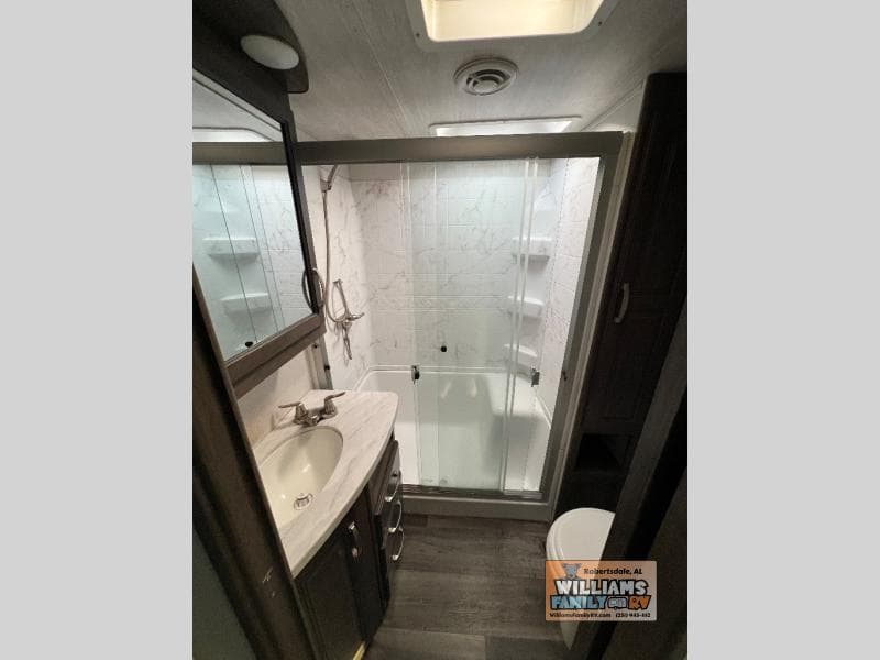 2022 Keystone 2022 Keystone Cougar - thumbnail 16