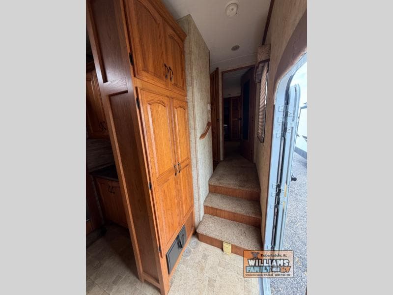 2011 Coachmen 2011 Coachmen Brookstone - thumbnail 12