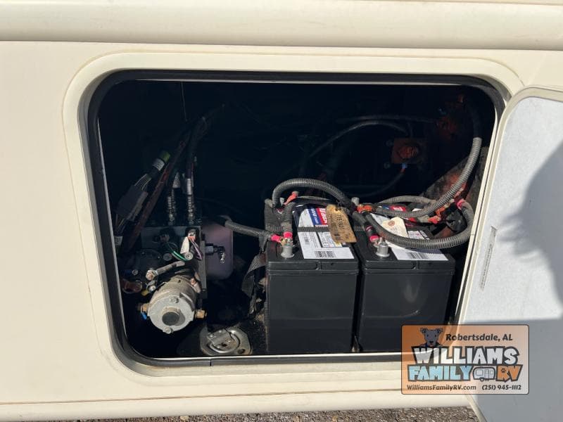 2017 Thor Motor Coach 2017 Thor Motor Coach Hurricane - thumbnail 33