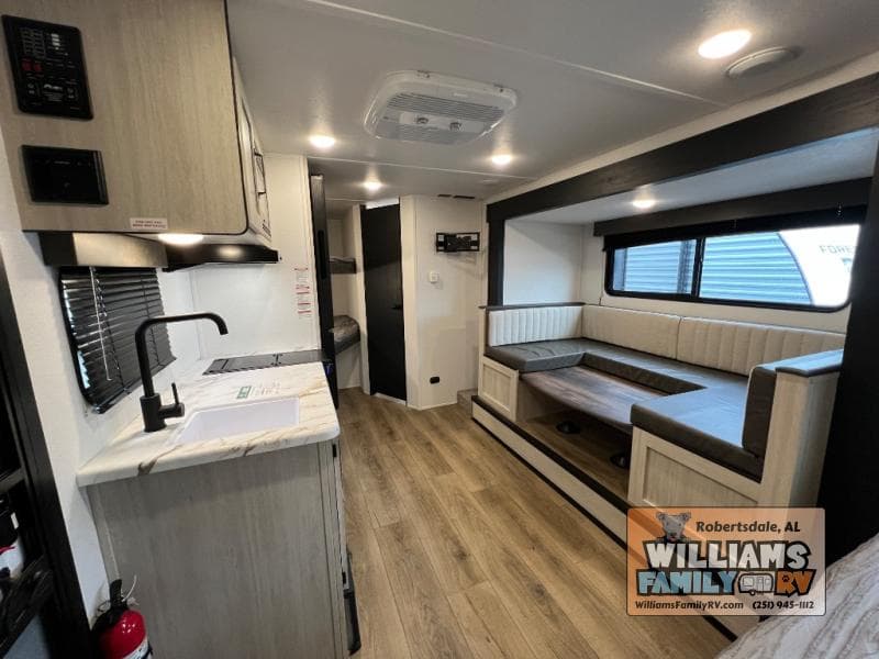 2026 Forest River 2026 Forest River Puma - thumbnail 3