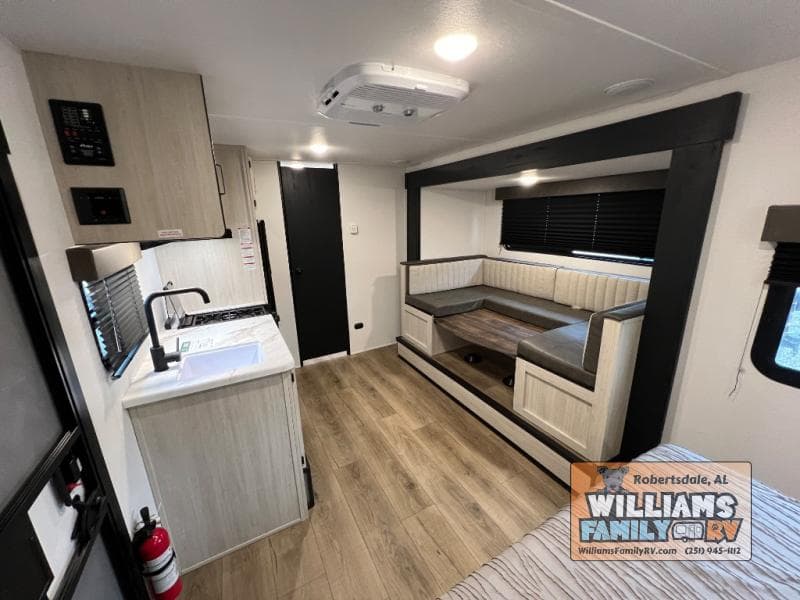 2026 Forest River 2026 Forest River Puma - thumbnail 3