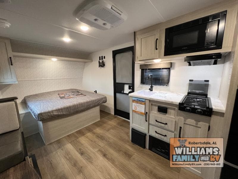 2026 Forest River 2026 Forest River Puma - thumbnail 5