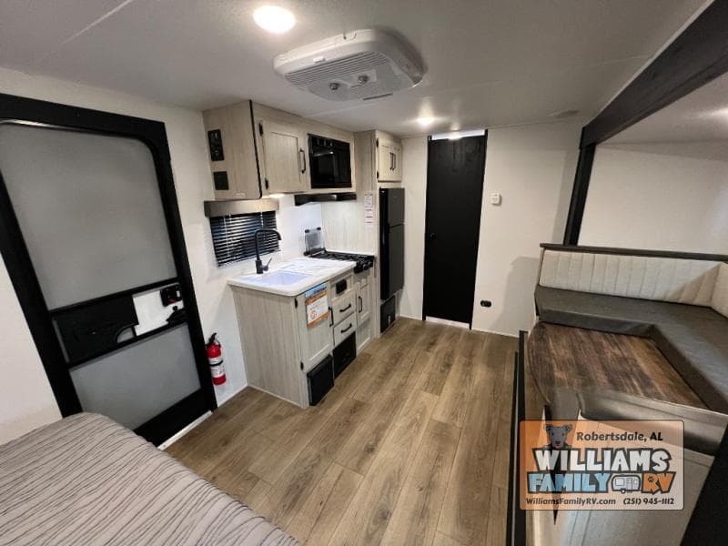 2026 Forest River 2026 Forest River Puma - thumbnail 6